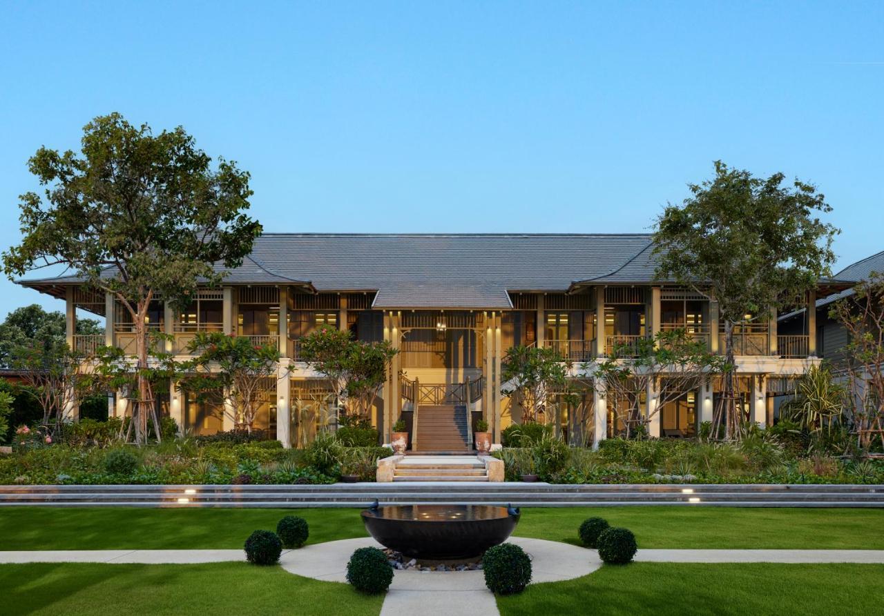 Charras Bhawan Hotel And Residences HHQ Exterior photo