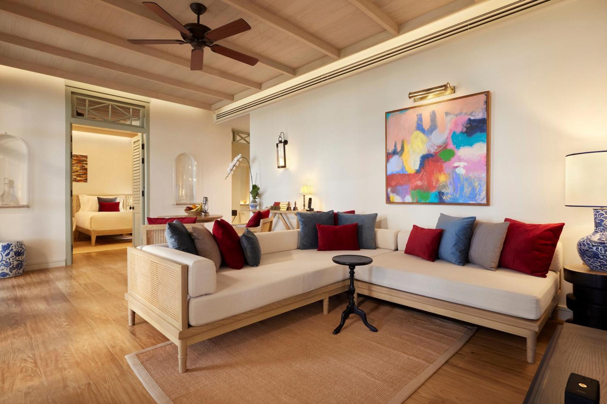 Charras Bhawan Hotel And Residences HHQ Room photo