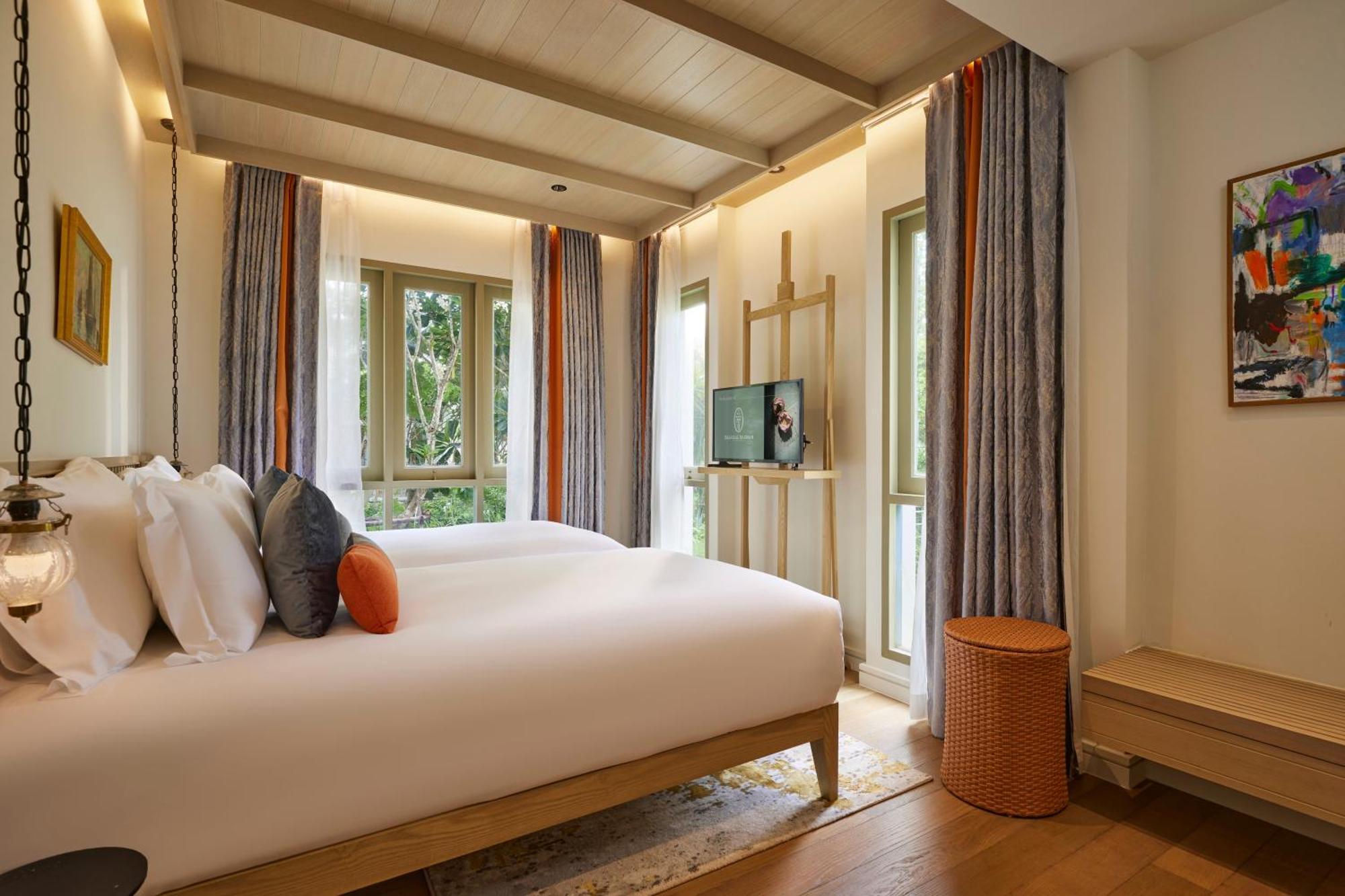 Charras Bhawan Hotel And Residences HHQ Room photo